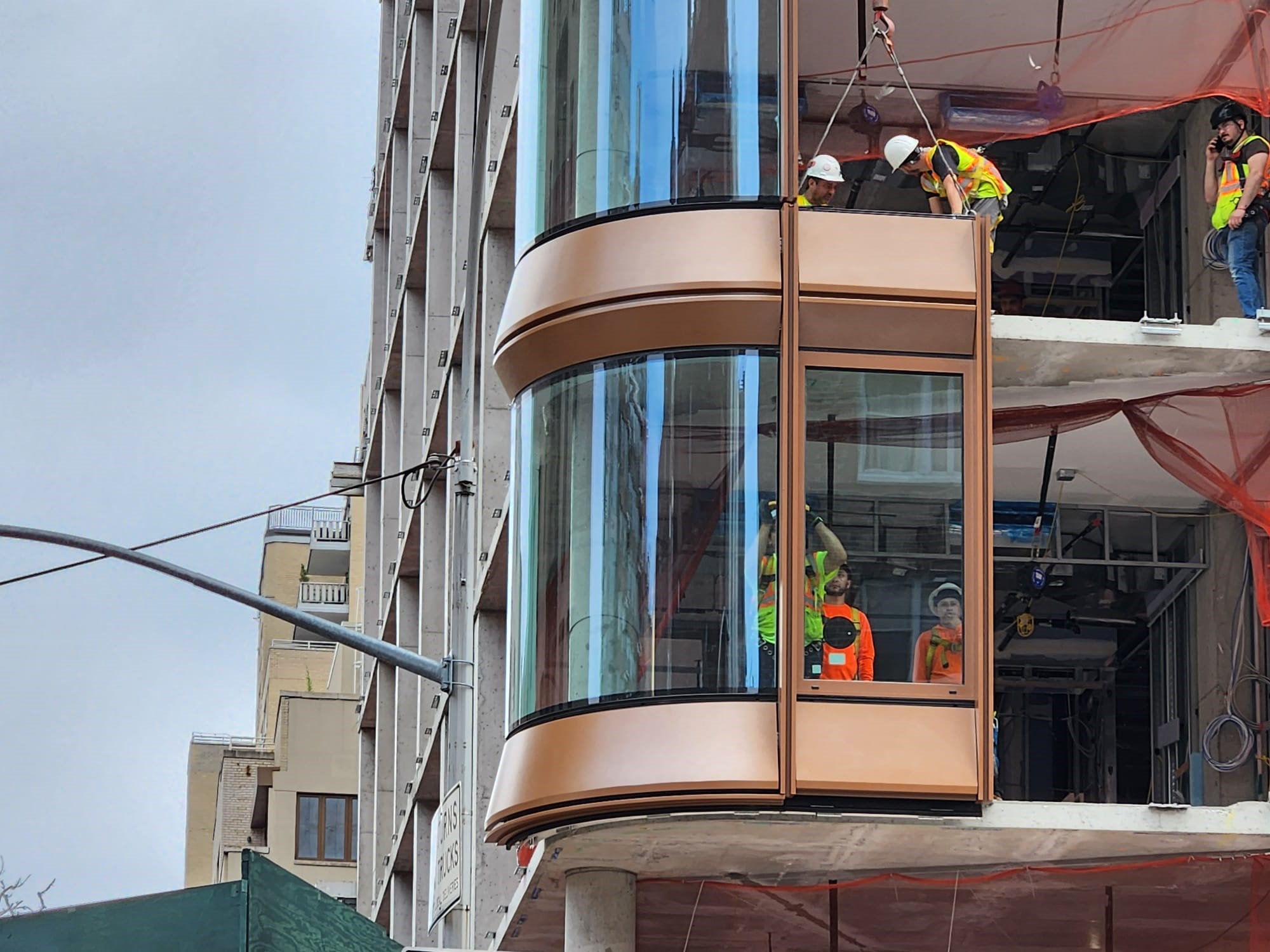 200-east-mockup-6 200-east-mockup-6